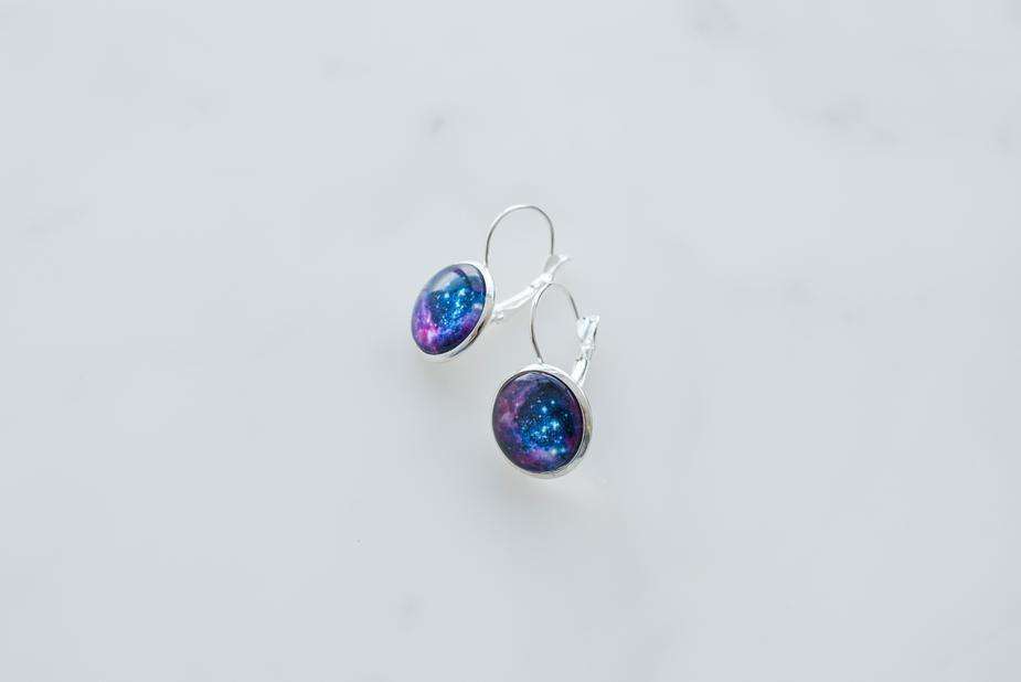Testing HyK Galaxy Earrings educosm.myshopify.com